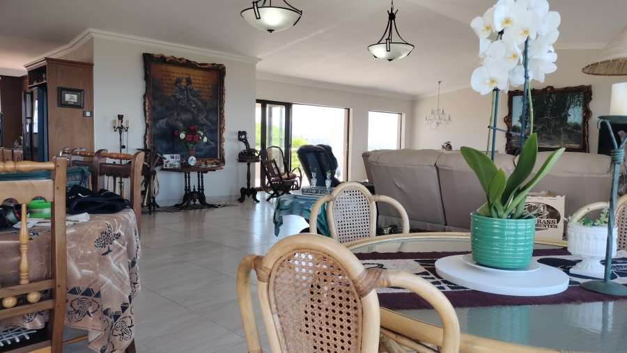 3 Bedroom Property for Sale in Grootbrakhoogte Western Cape